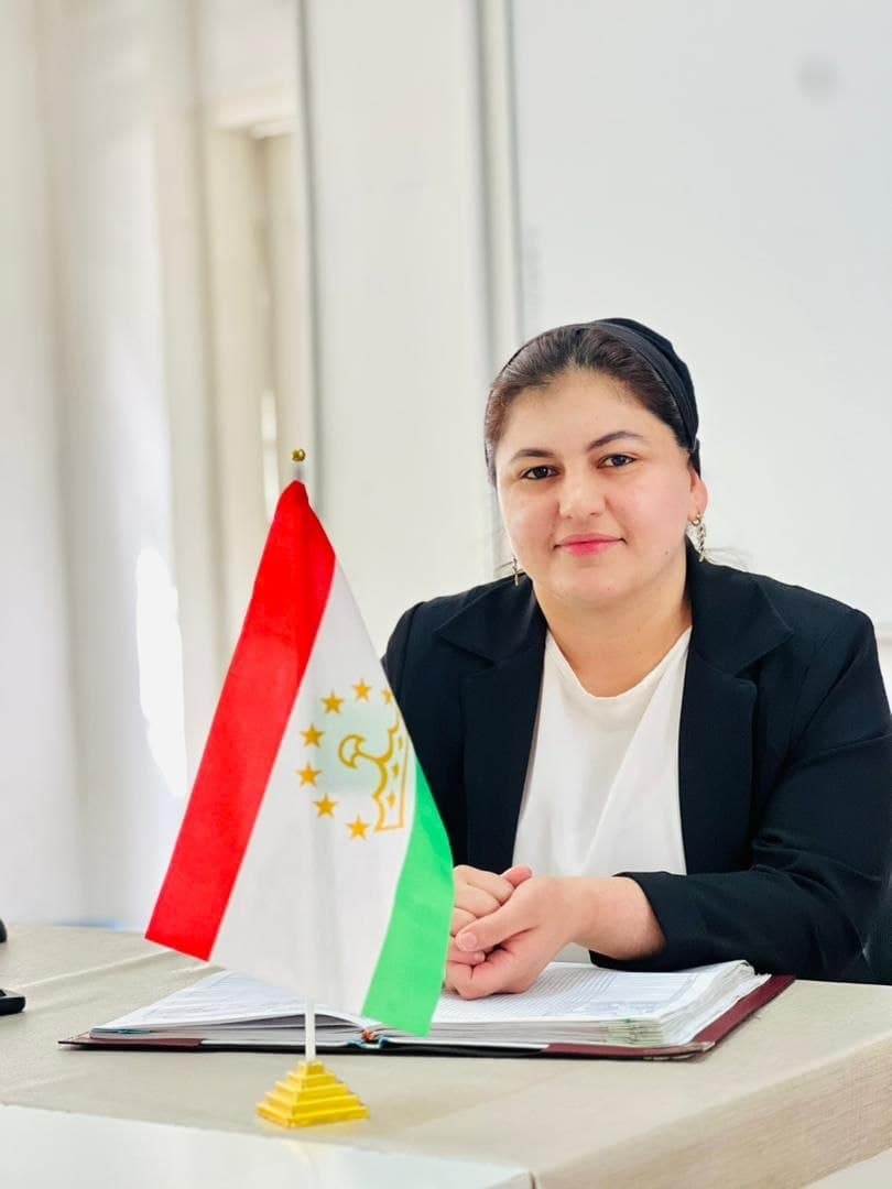 Файзуллоева Таманно